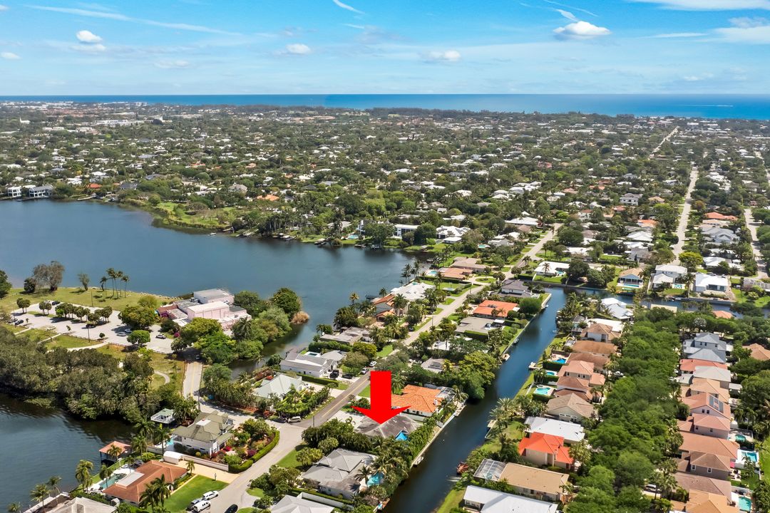 1002 Lake Shore Dr, Delray Beach, FL 33444