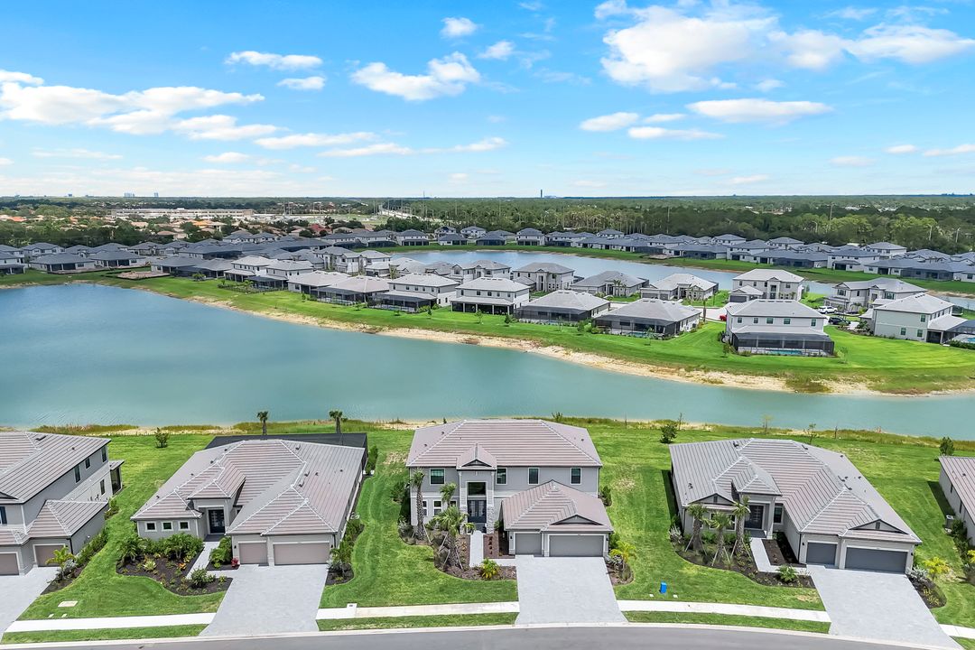10817 Timber Creek Dr, Fort Myers, FL 33913
