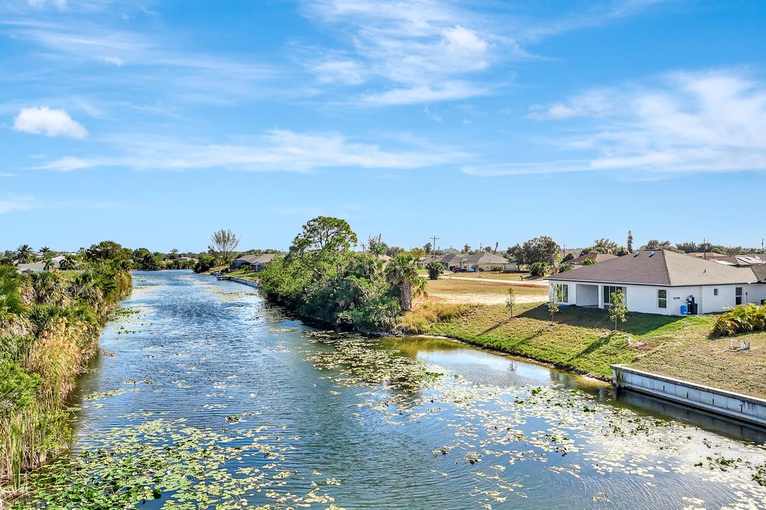 1729 NE 23rd St, Cape Coral, FL 33909