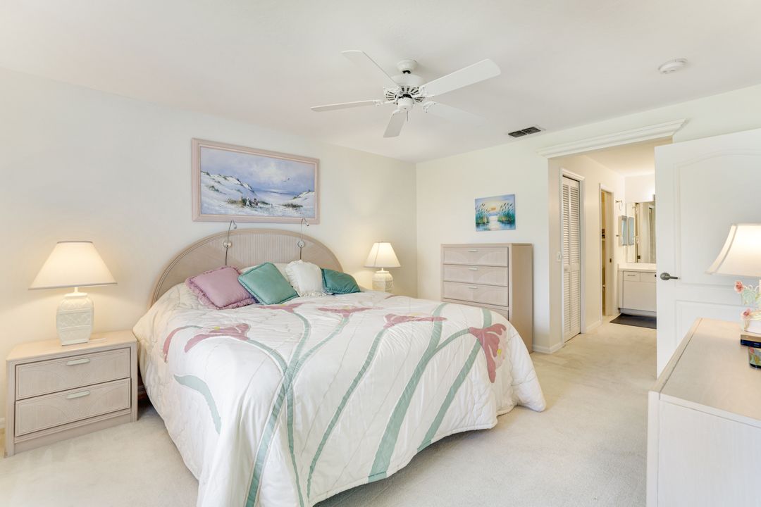7340 Coventry Ct #827, Naples, FL 34104