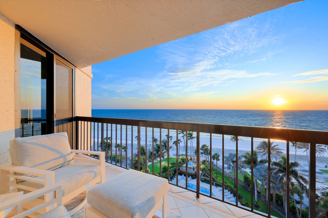 4551 Gulf Shore Blvd N #1003, Naples, FL 34103