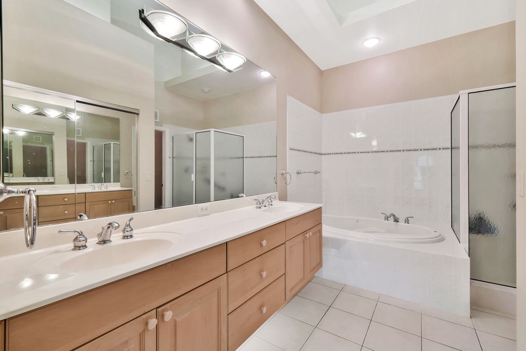 14560 Red Fox Run #518, Naples, FL 34110
