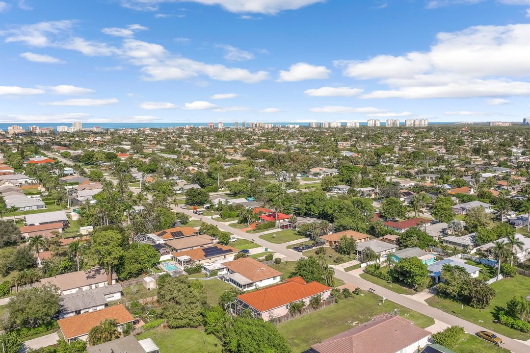 838 95th Ave N, Naples, FL 34108