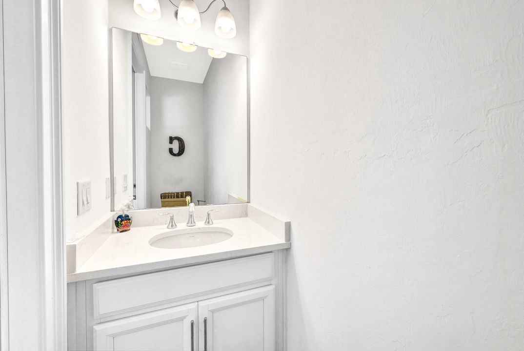 16517 Seagate Pl, Bonita Springs, FL 34135