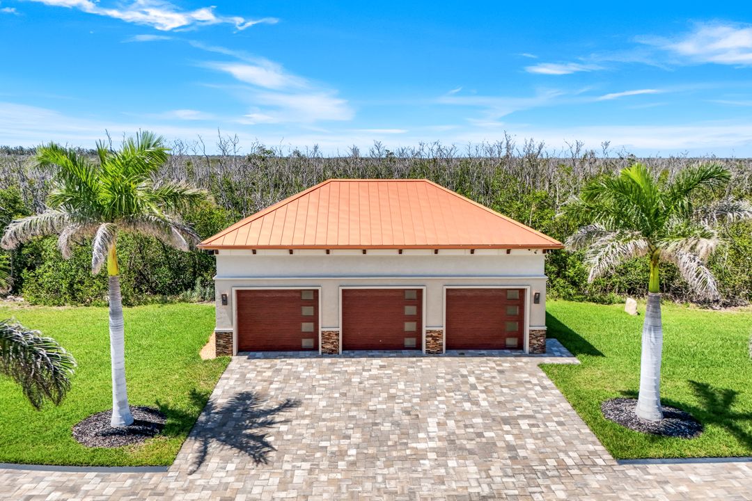 2755 Cussell Dr, Saint James City, FL 33956