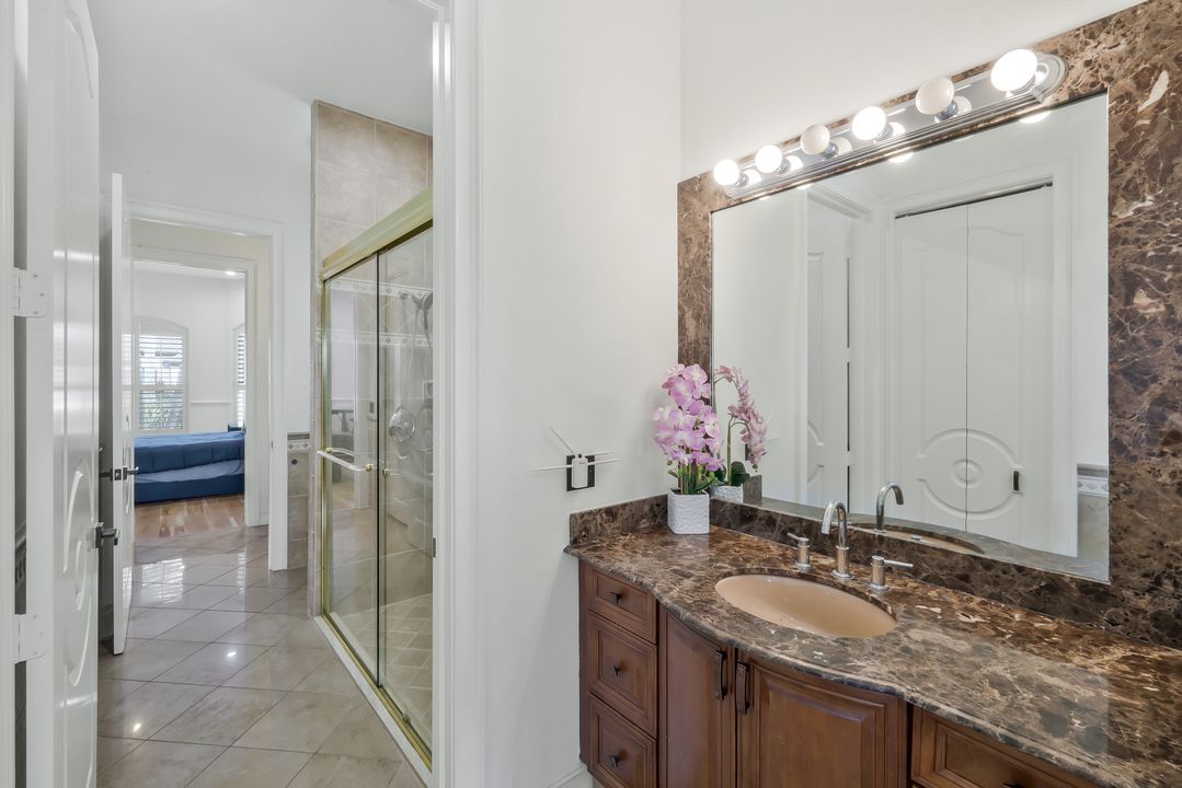 11929 Princess Grace Ct, Cape Coral, FL 33991