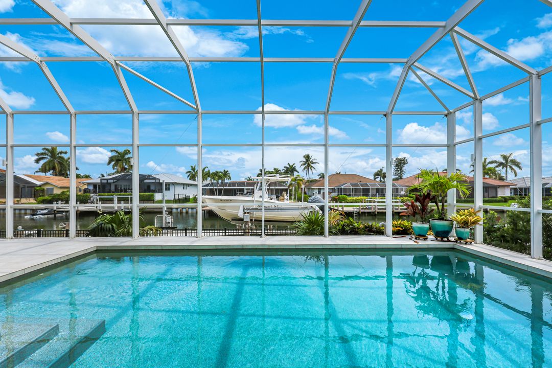 1148 Lamplighter Ct, Marco Island, FL 34145