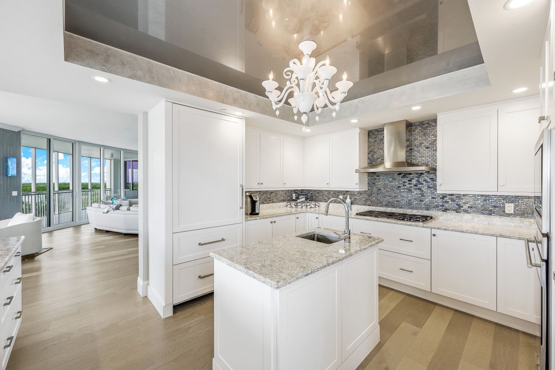 13665 Vanderbilt Dr  #501, Naples, FL 34110