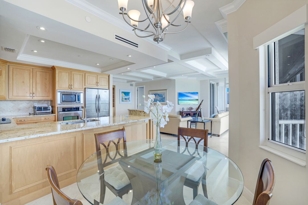 9577 Gulf Shore Dr #801, Naples, FL 34108