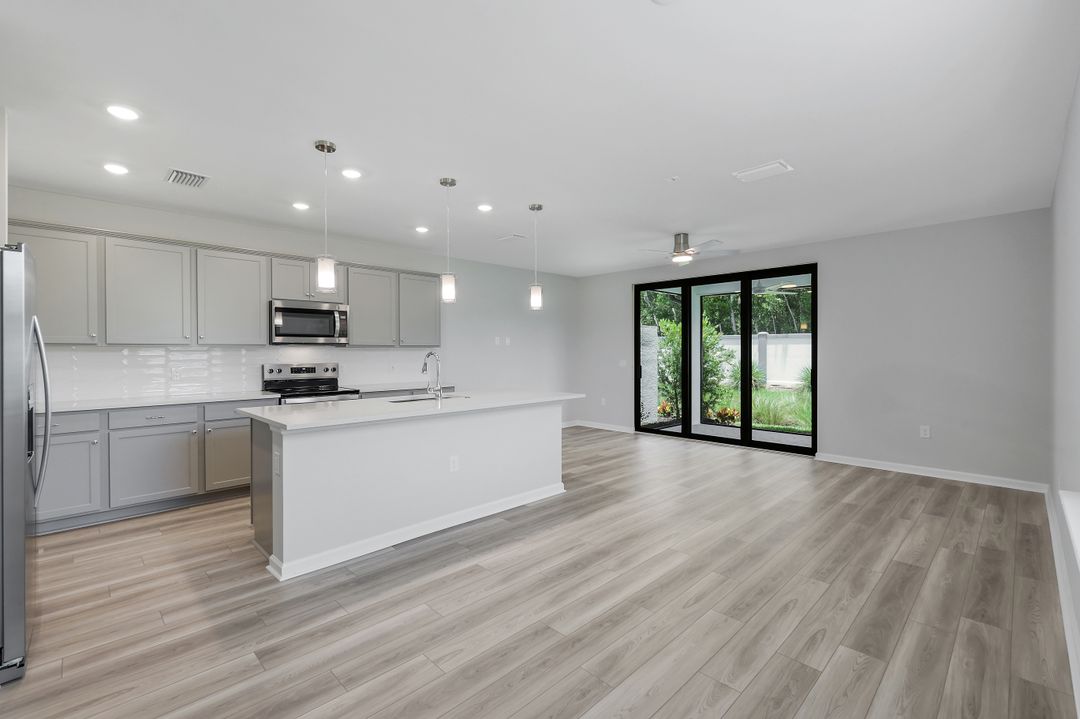 27907 Radiant Ct, Bonita Springs, FL 34135