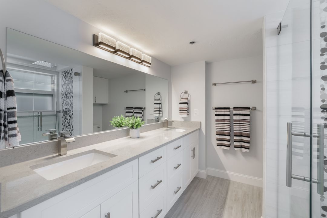 5501 Heron Point Dr #904, Naples, FL 34108