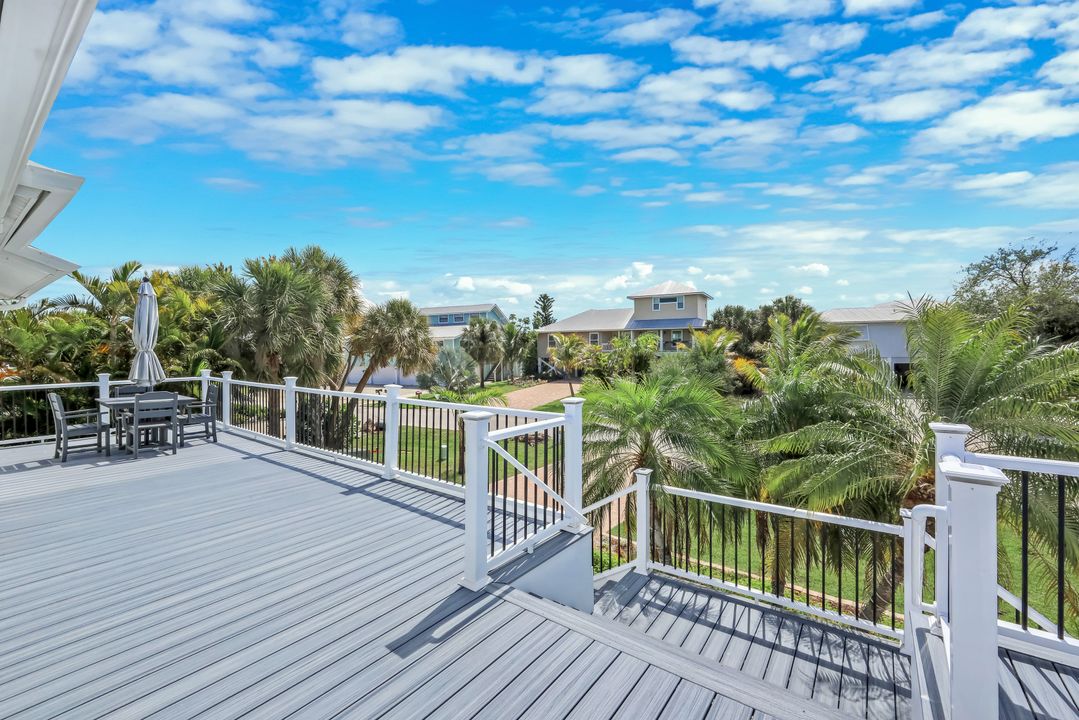 21580 Indian Bayou Dr, Fort Myers Beach, FL 33931