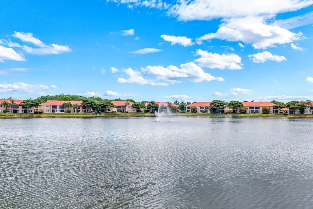 6384 Huntington Lakes Cir #103, Naples, FL 34119