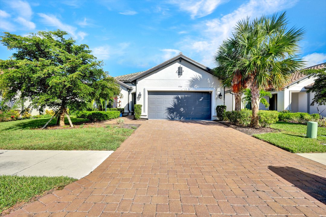 11761 Canal Grande Dr, Miromar Lakes, FL 33913