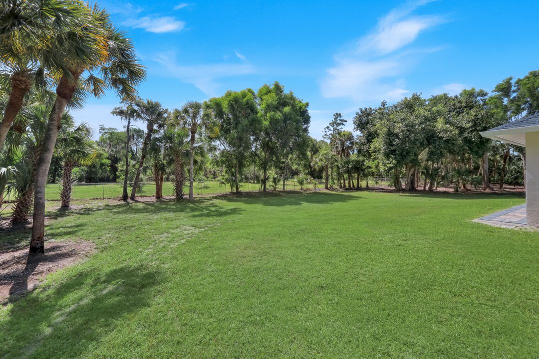 3060 70th St SW, Naples, FL 34105