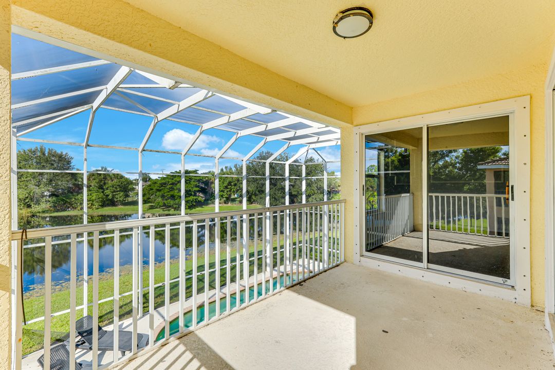 2210 Cape Heather Cir, Cape Coral, FL 33991