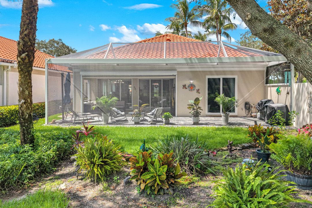 4402 Prescott Ln, Naples, FL 34119