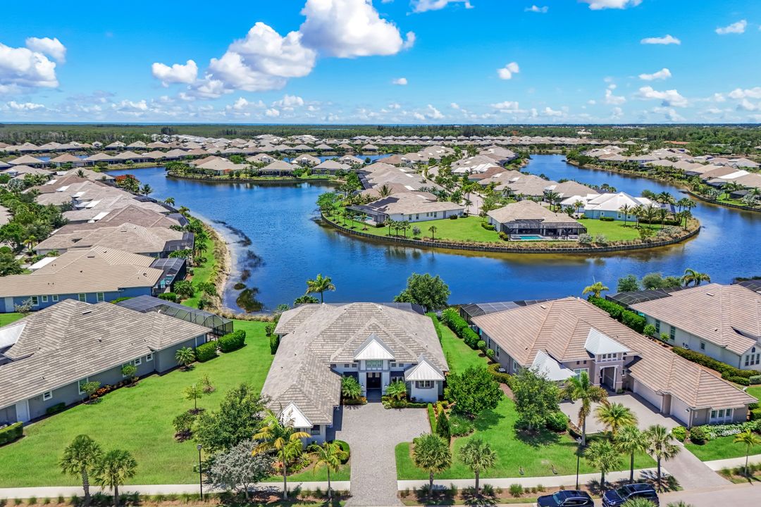 6259 Lightbourn Wy, Naples, FL 34113
