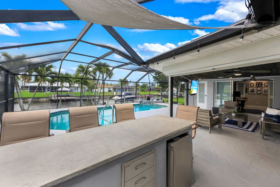 2107 SE 25th Terrace, Cape Coral, FL 33904