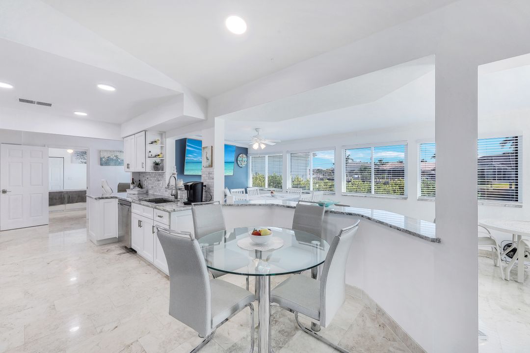 398 Wales Ct, Marco Island, FL 34145