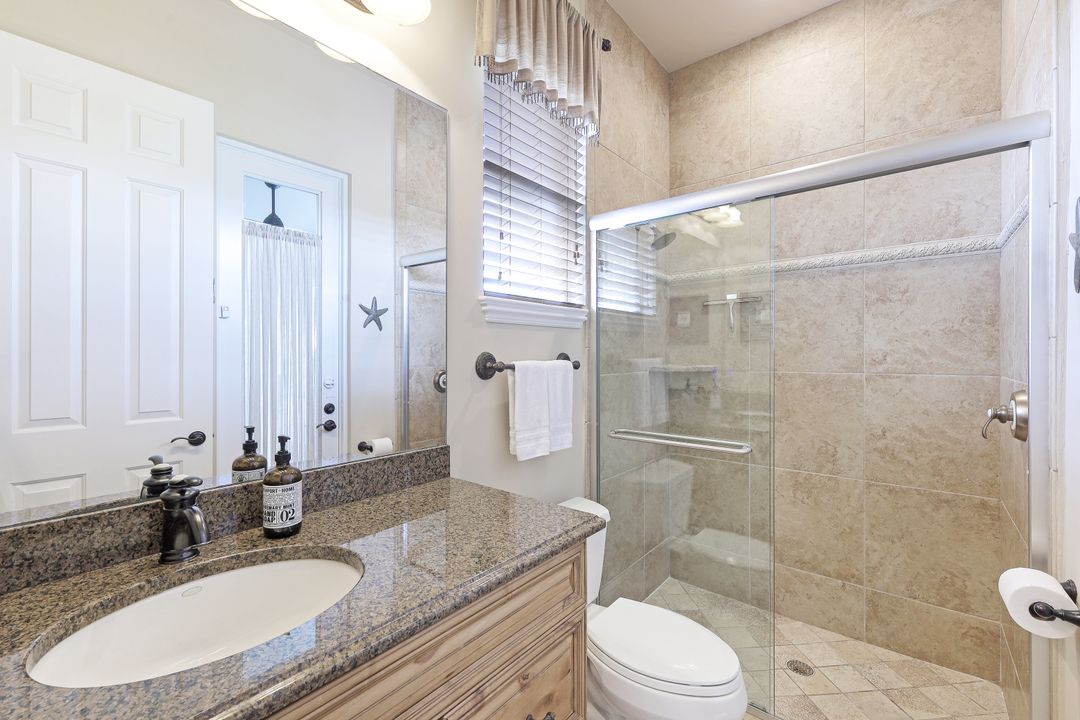 650 Amber Dr, Marco Island, FL 34145