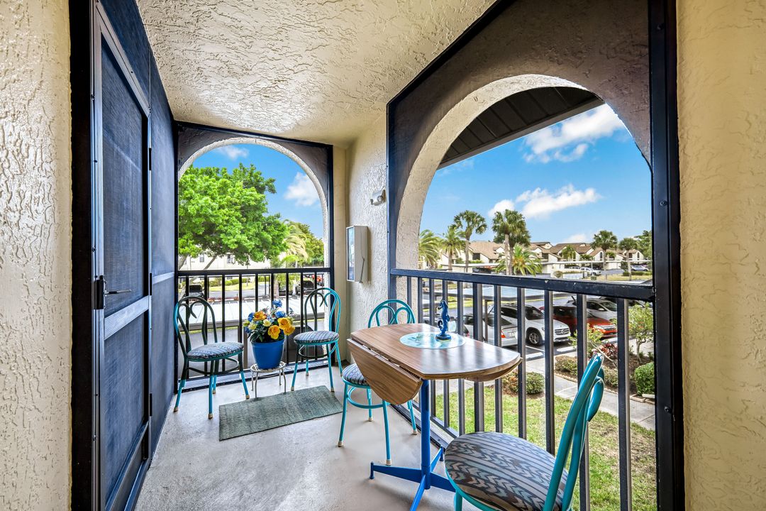 8475 Charter Club Cir #8, Fort Myers, FL 33919
