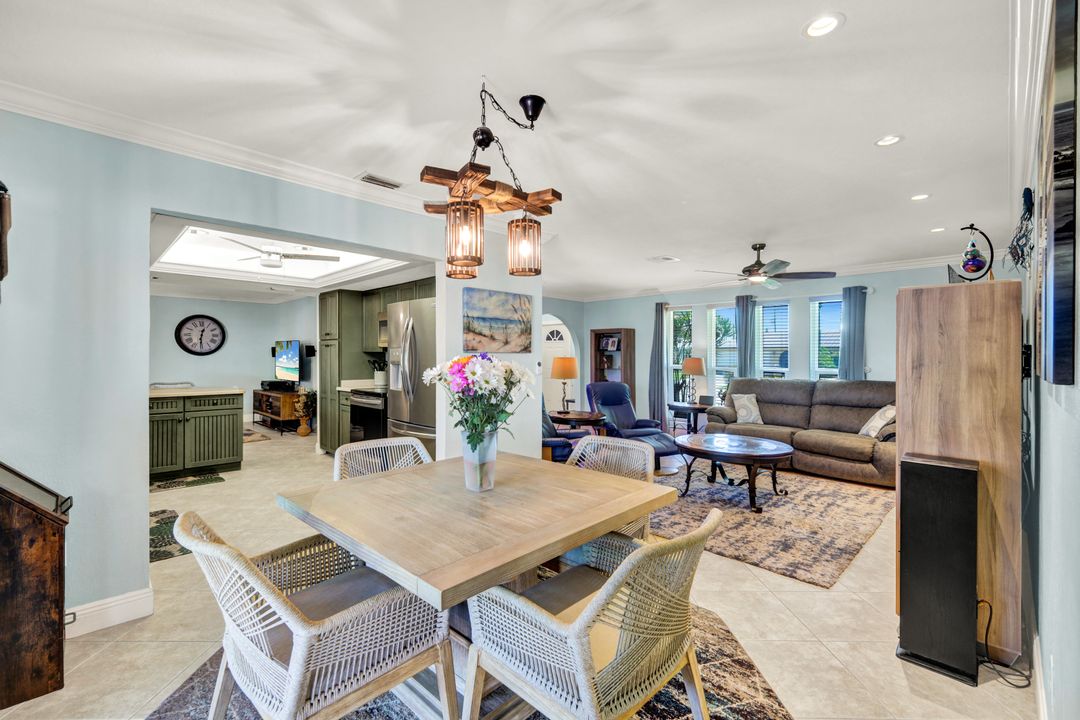 703 SE 33rd Terrace, Cape Coral, FL 33904