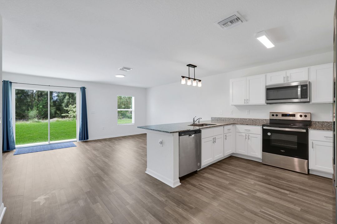 2210 SW 4th St, Cape Coral, FL 33991