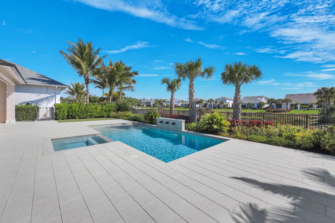 16728 Enclave Cir, Naples, FL 34110