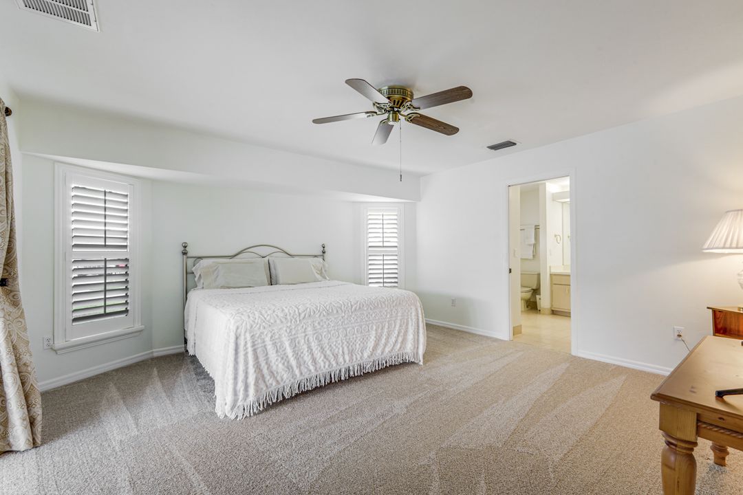 1002 SE 5th St, Cape Coral, FL 33990