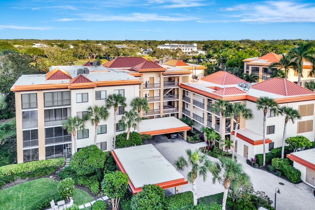 6820 Pelican Bay Blvd #133, Naples, FL 34108