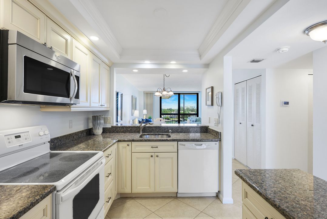 591 Seaview Ct #603A, Marco Island, FL 34145