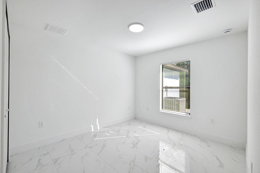 1213 Magnolia Ave, Lehigh Acres, FL 33972