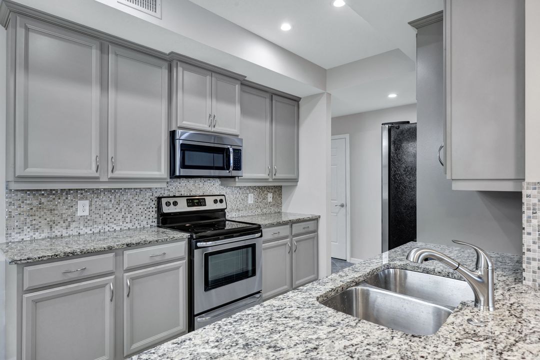 26189 Palace Ln #102, Bonita Springs, FL 34135