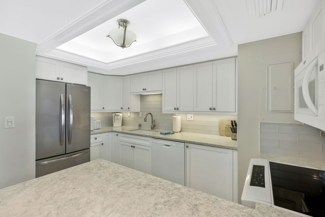 3443 Gulf Shore Blvd N #3044, Naples, FL 34103