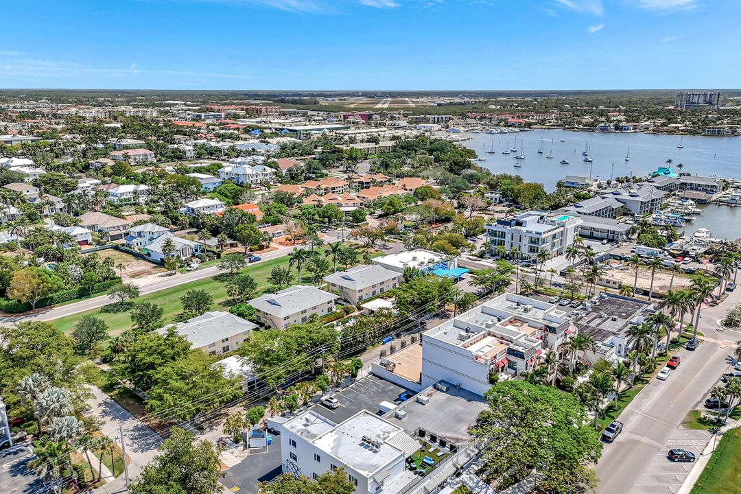 722 Broad Ave S #722, Naples, FL 34102