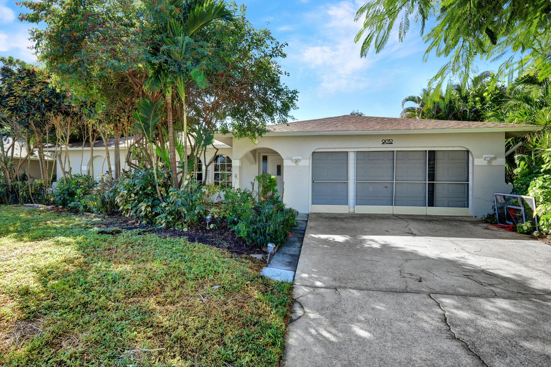 9032 Irving Rd, Fort Myers, FL 33967