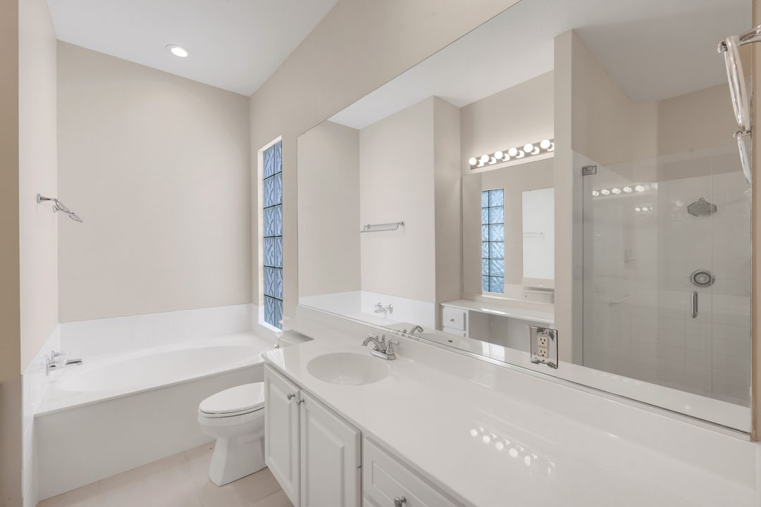 3821 Whidbey Way, Naples, FL 34119