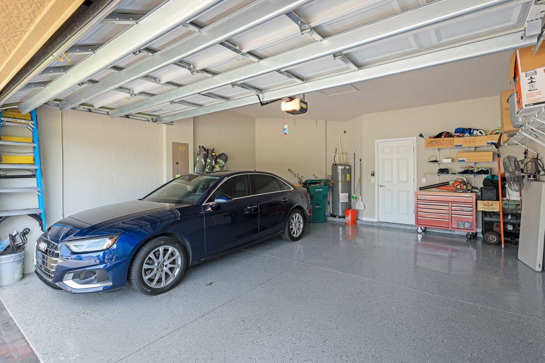 2028 Wellington St, Naples, FL 34120