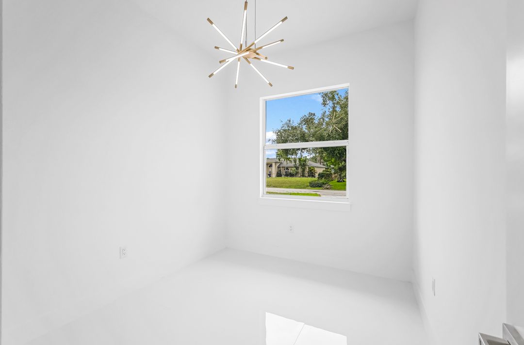 9107 Henry Rd, Fort Myers, FL 33967
