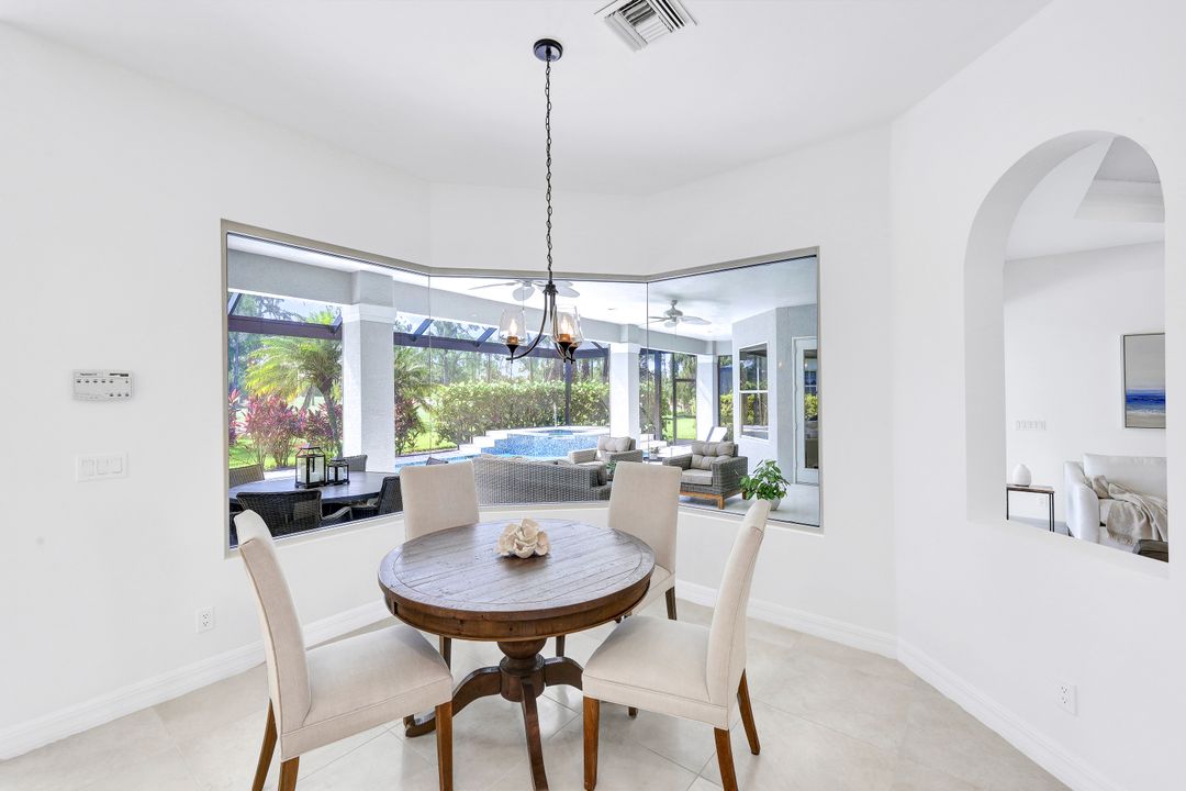 8028 Tiger Lily Dr, Naples, FL 34113