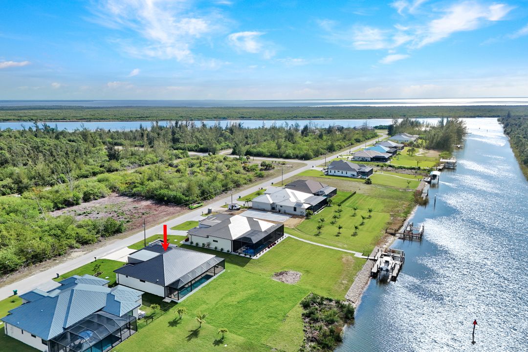 16692 Liggett Cir, Port Charlotte, FL 33981