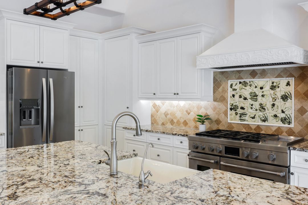 1400 Forrest Ct, Marco Island, FL 34145