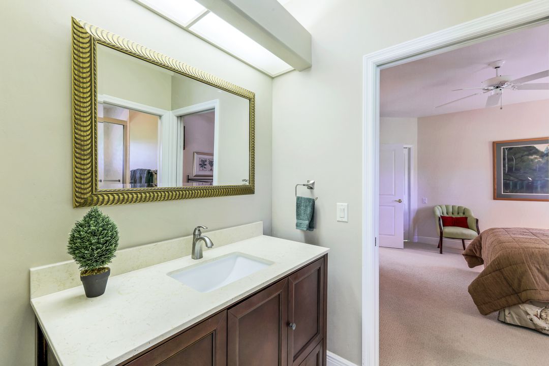 25061 Ridge Oak Dr, Bonita Springs, FL 34134