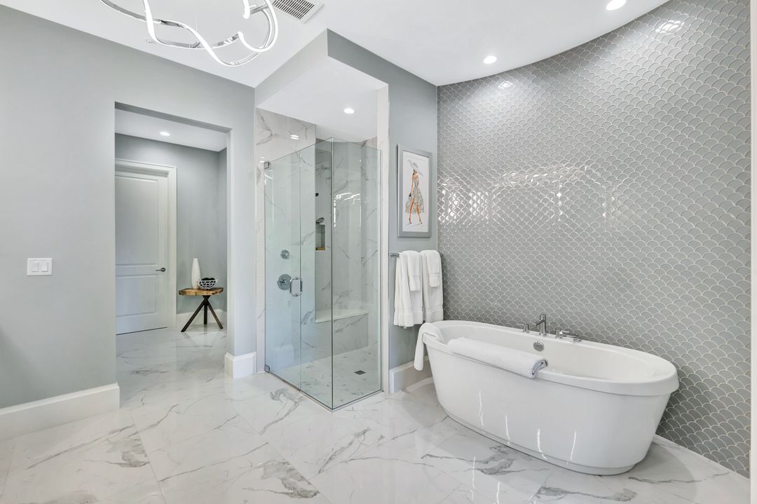 16340 Corsica Way #101, Naples, FL 34110