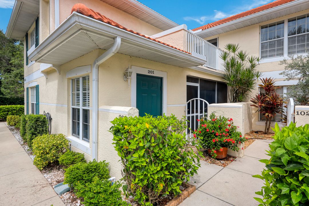 4940 Deerfield Way #201, Naples, FL 34110