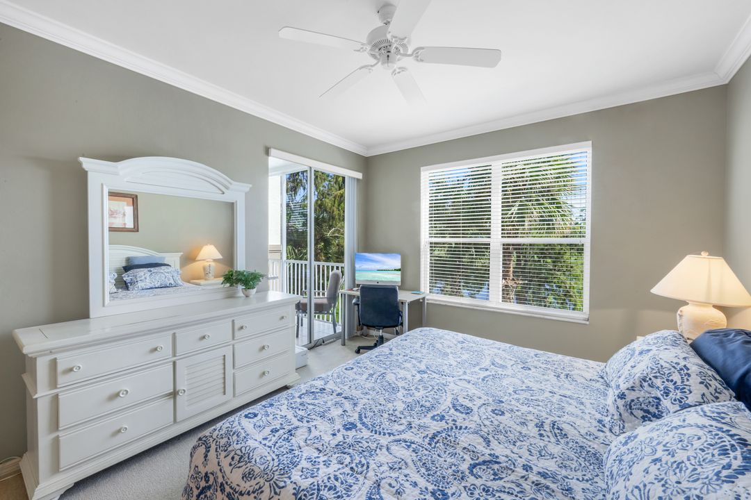 8241 Parkstone Pl #203, Naples, FL 34120