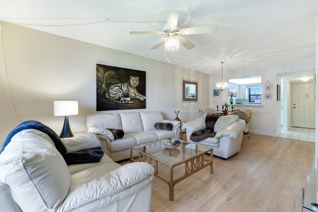 4358 27th Ct SW #205, Naples, FL 34116
