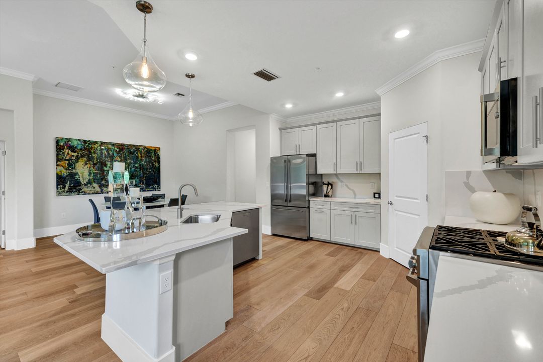 16356 Viansa Wy #9-201, Naples, FL 34110