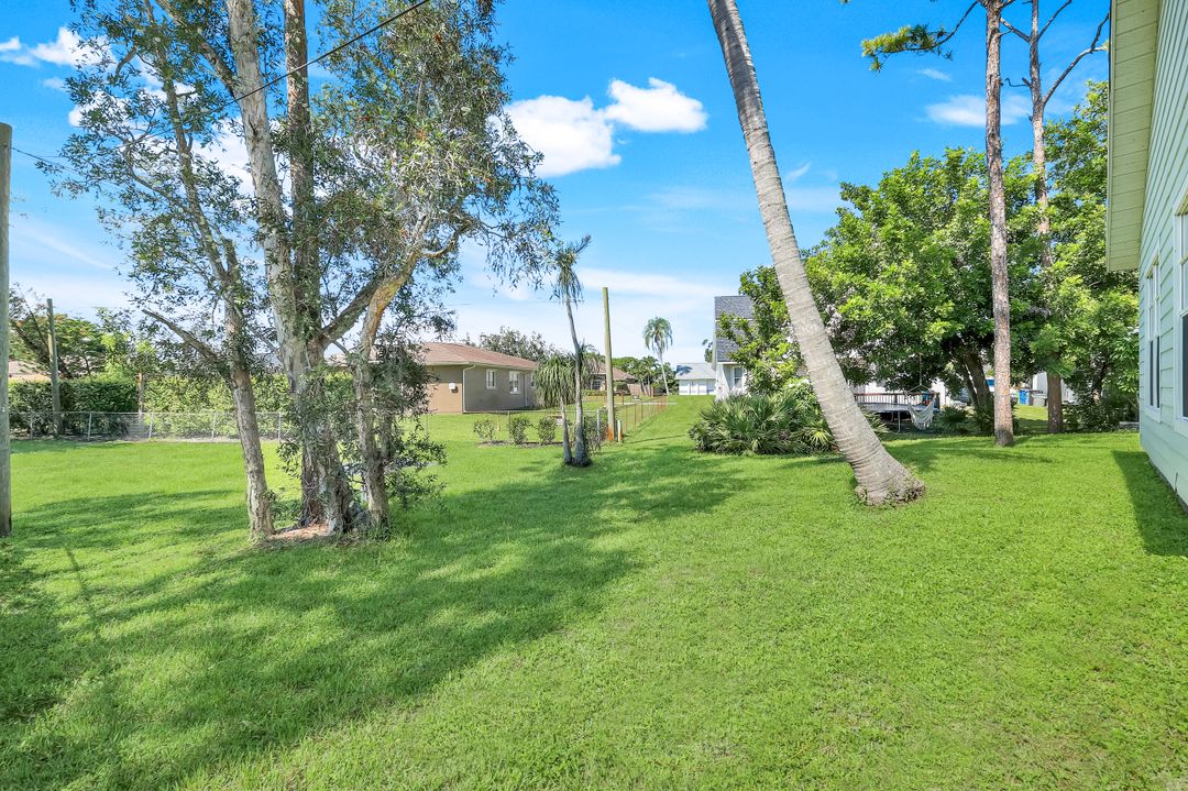 7576 Captiva Blvd, Fort Myers, FL 33967